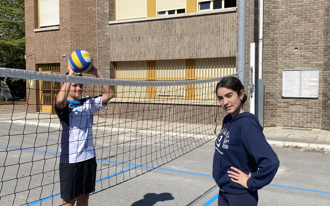Nuevo curso, nueva cancha de voleibol / Ikastute berria, boleiboleko kantxa berria
